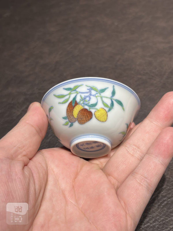 清雍正 斗彩三多纹酒圆 - 图6
